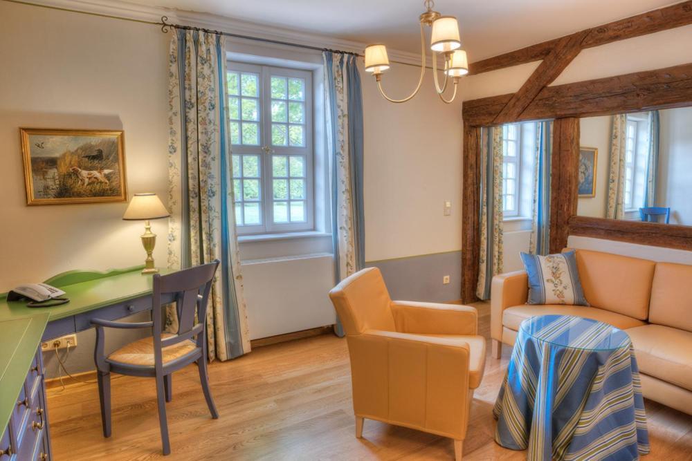 Urlaubsresidenz Marstall Und Kanzlei Im Schlossensemble 뤼베나우 외부 사진