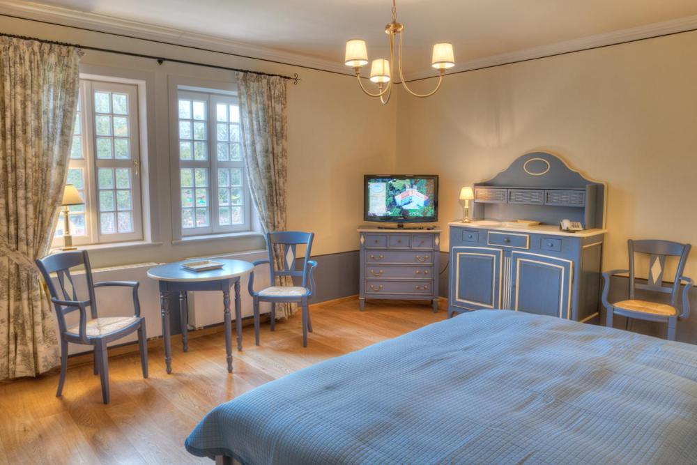 Urlaubsresidenz Marstall Und Kanzlei Im Schlossensemble 뤼베나우 객실 사진