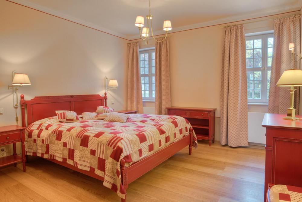 Urlaubsresidenz Marstall Und Kanzlei Im Schlossensemble 뤼베나우 외부 사진