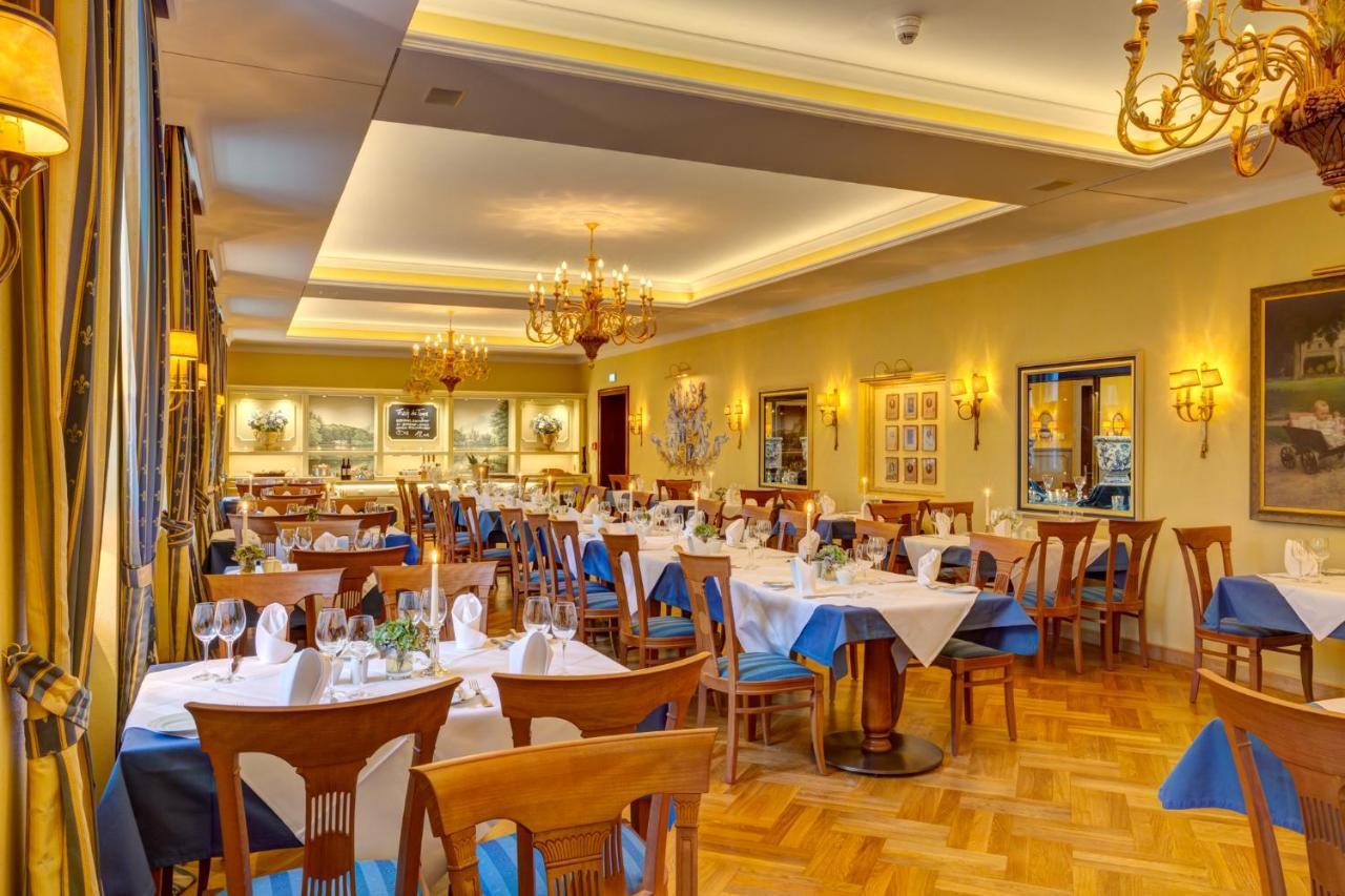 Urlaubsresidenz Marstall Und Kanzlei Im Schlossensemble 뤼베나우 외부 사진